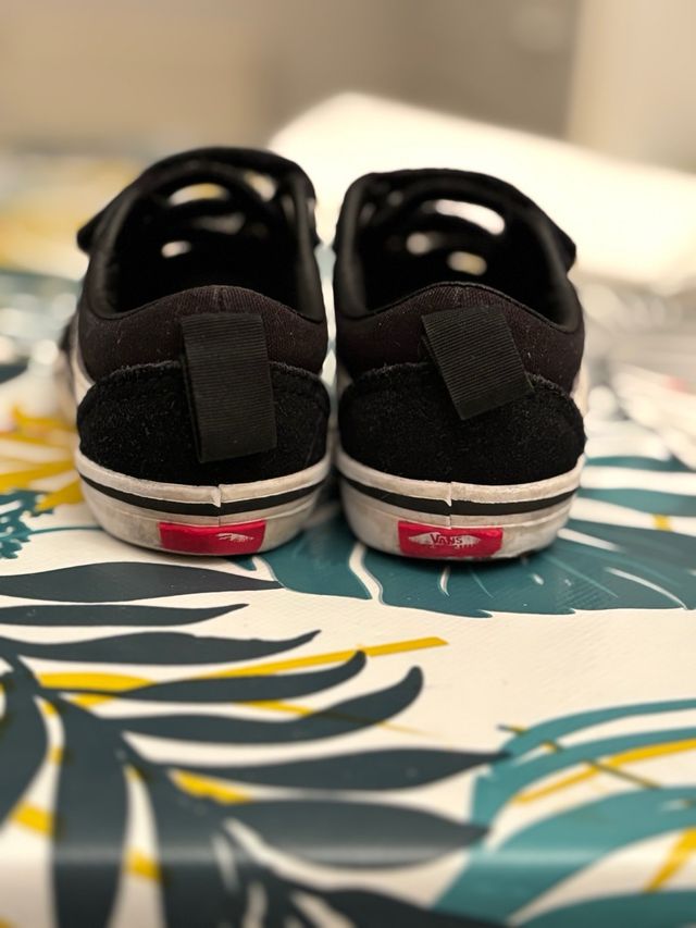 Vans niño talla 24,5