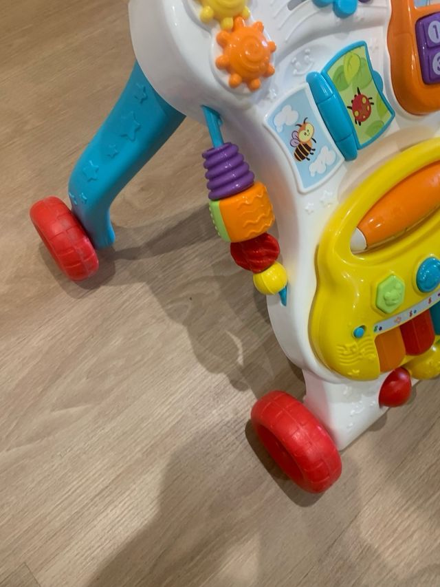 Andador musical bebé