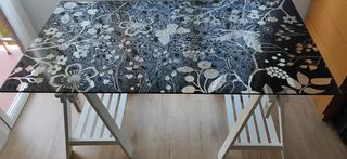 Mesa cristal IKEA - negra, moderna