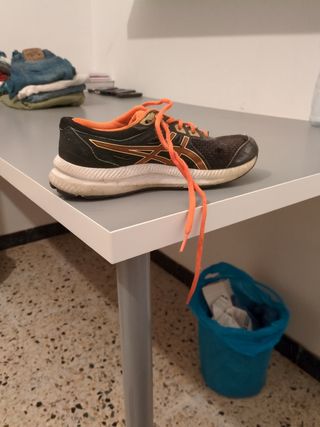 Zapatillas Asics - Deportivas(Precio negociable)