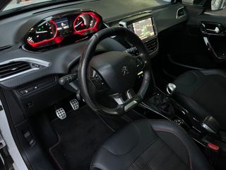 189€/Mes Peugeot 2008 1.6HDI 120CV GT Line 75000KM