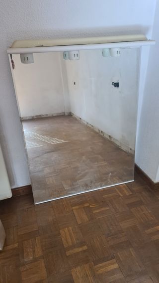 Espejo baño blanco - con luz en la parte superior 