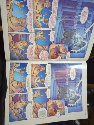 Libros disney versión cómic en catalán e inglés