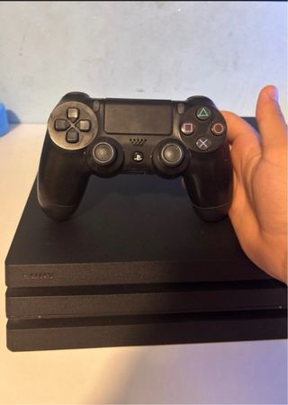 PS4 Pro (PlayStation 4 Pro) - 3 giochi