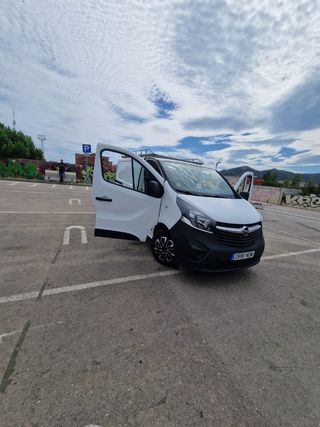 Opel Vivaro 2015