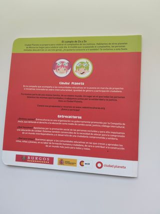 Lote de cuentos infantiles variados.