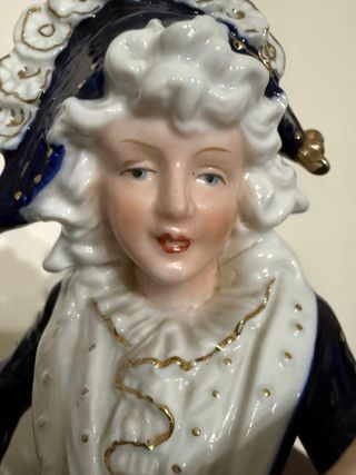 Statuina Porcellana Musicista