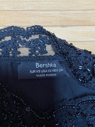 Top negro encaje gótico