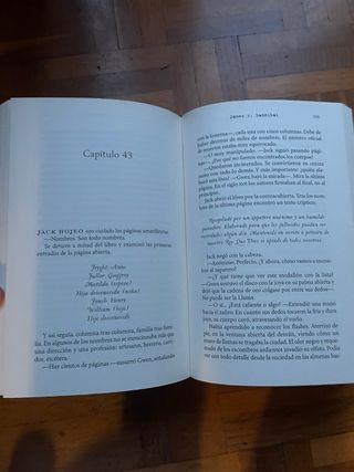 El Gabinete de los Objetos Perdidos y libro 2