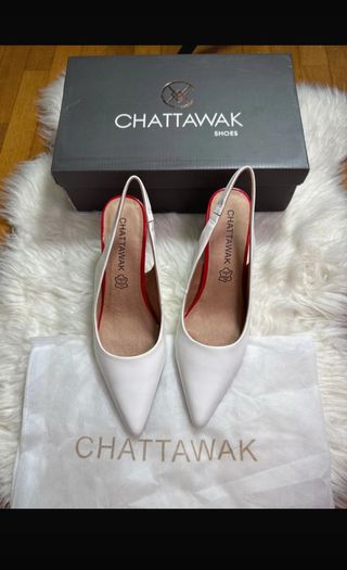 Zapatos Chattawak blancos, talla 40