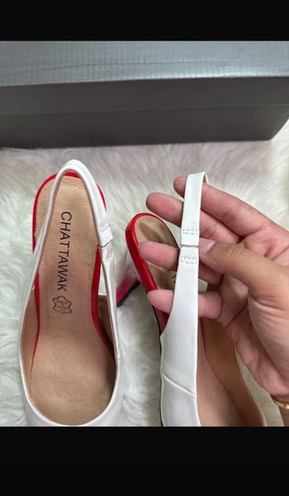 Zapatos Chattawak blancos, talla 40
