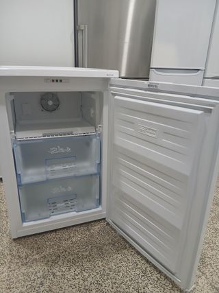 Congelador Beko 85cm - Mini congelador