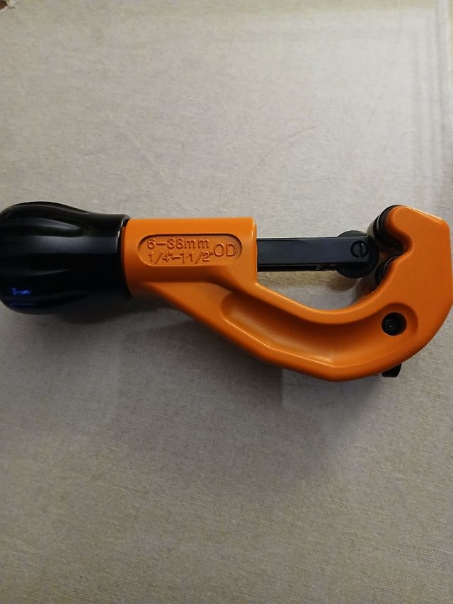 Corta tubos Beta 336