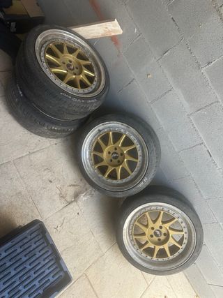 Llantas 18" Gold - 4 unidades