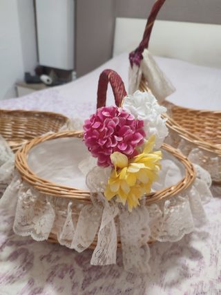 Cestas, canastas mimbre celebraciones