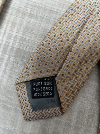 Corbata Emidio Tucci de seda beige