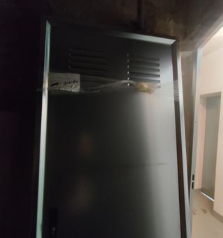 Puerta trastero galvanizada NUEVA