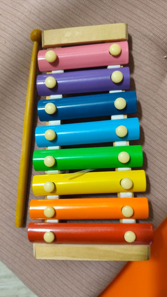 Xilófono infantil de madera