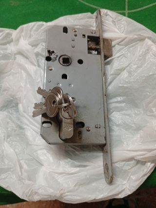 Oferton cerradura