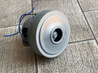 Due motori 220V