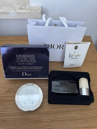 DiorSkin Nude Air Luminizer 002-Glow Addict