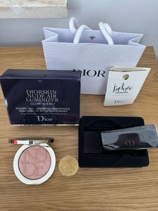 DiorSkin Nude Air Luminizer 002-Glow Addict