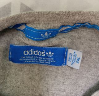 Camiseta Adidas Vintage multicolor