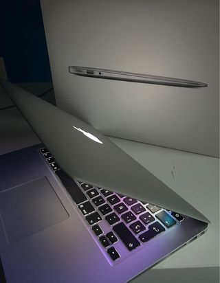 MacBook Air 13" 2017 Plata 128GB / 8GB i5