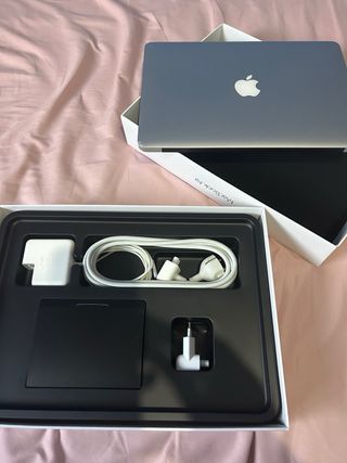 MacBook Air 13" 2017 Plata 128GB / 8GB i5