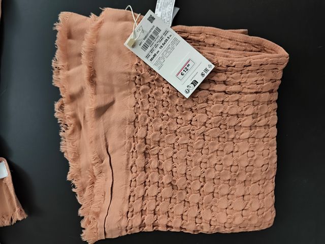 Toalla algodón zarahome. 50% descuento.