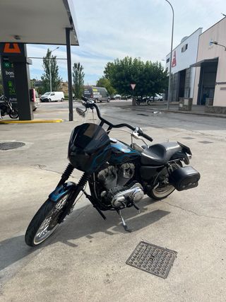 Harley Davidson Sportster 883 Custom