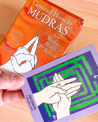 Carte Mudras: Corpo, Mente, Spirito Deck Destino