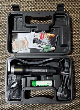 Linterna LED Lenser M7R - Recargable