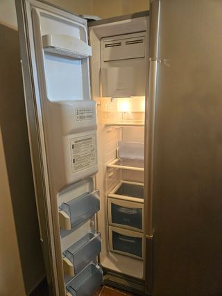 Frigorífico americano de 2 puertas, nevera y conge