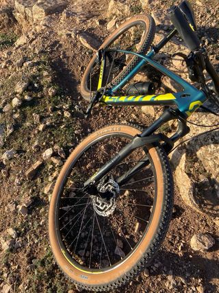 Bicicleta carbono mtb Scott Scale 940 2020