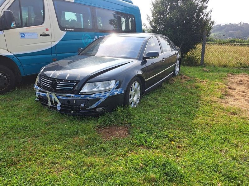 Volkswagen Phaeton 2004 - foto 1