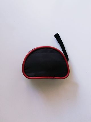 Monedero deportivo Puma vintage años 90 aproximado