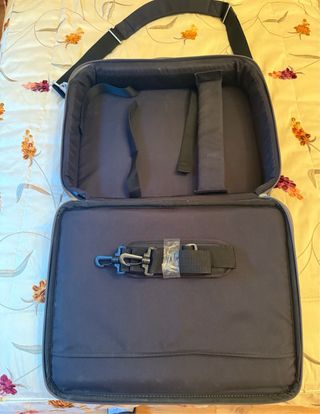 Maletín portátil Samsonite gris
