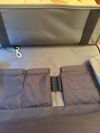 Maletín portátil Samsonite gris
