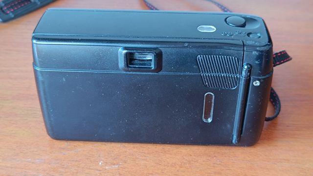 Nikon W35 35mm - Cámara analógica