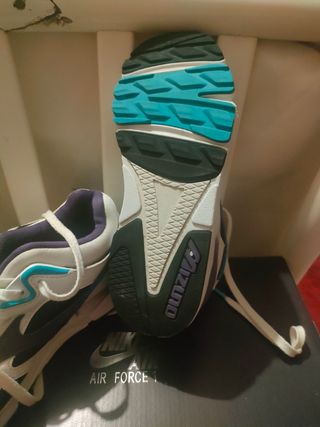 Reebok Classic bianche e viola