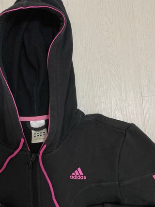 Chaqueta Adidas con capucha vintage