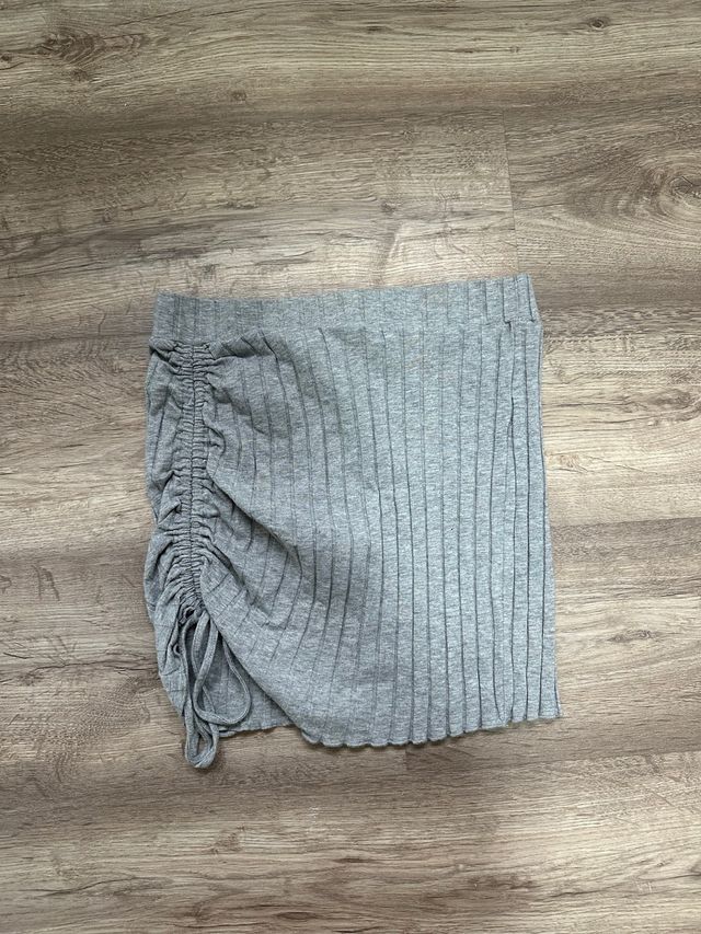 Falda Gris elástica talla M