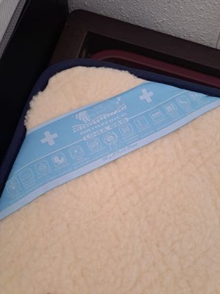 Cama 90x190cm  madera maciza