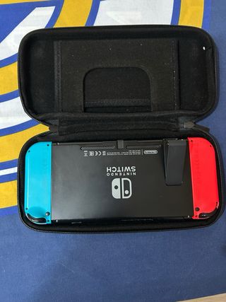 Funda Nintendo Switch - Azul/Rojo