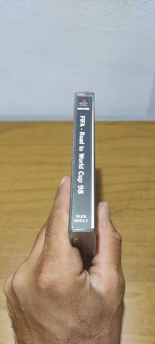 FIFA 98 Road to World Cup - PlayStation