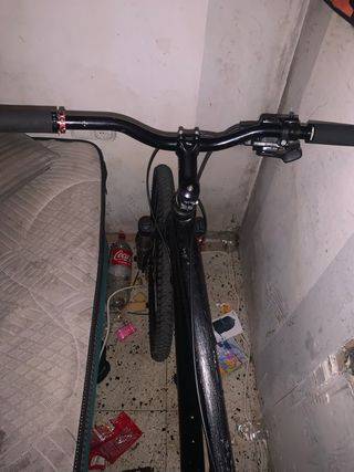 Bicicleta MTB 26" negra 