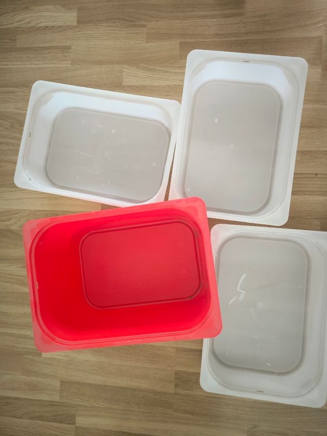 Cajas almacenaje Ikea - rojas y blancas