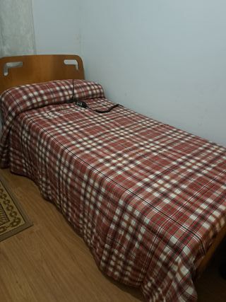 Cama eléctrica hospitalaria de 90