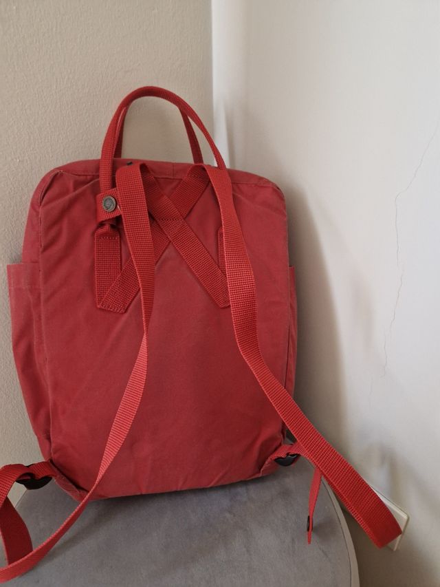 Mochila Fjällräven Kånken roja